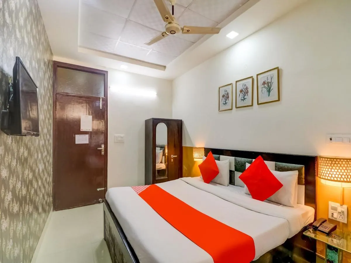 Oyo 74060 Taj Residency Hotel Új-Delhi